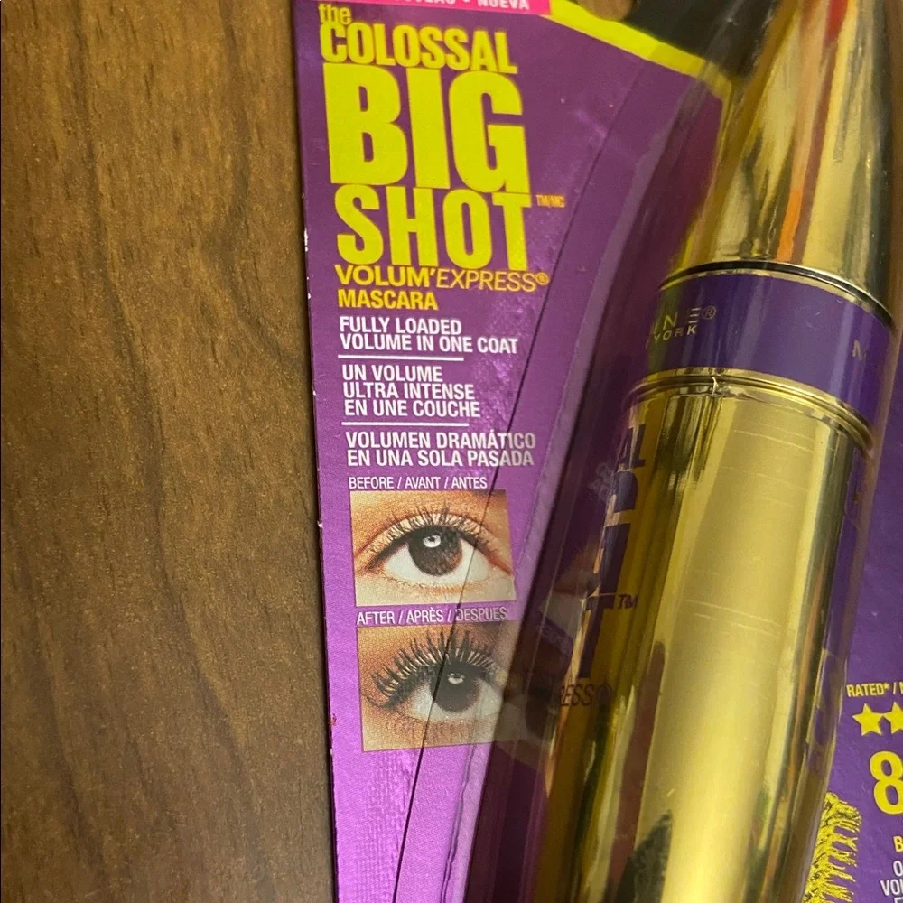 Maybelline New York Colossal Big Shot Volume Express Mascara in Blackest Black